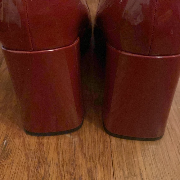 Marc Fisher Patent Merlot/Burgundy Charin Mary Jane Pumps 9 NEW - Picture 10 of 10